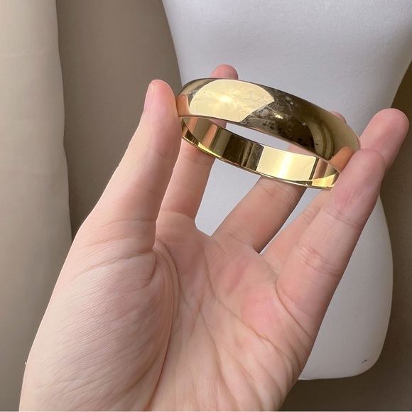 Monet Gold tone bangle